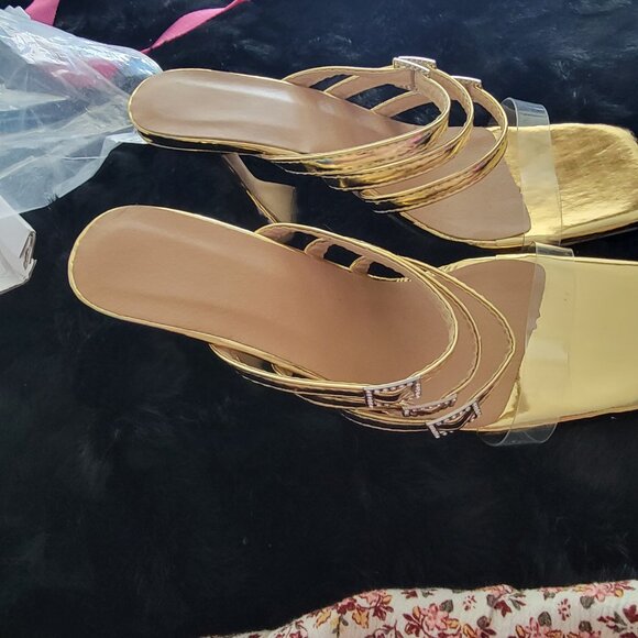 Gold Heeled Sandals with Rhinestones - Picture 4 of 5